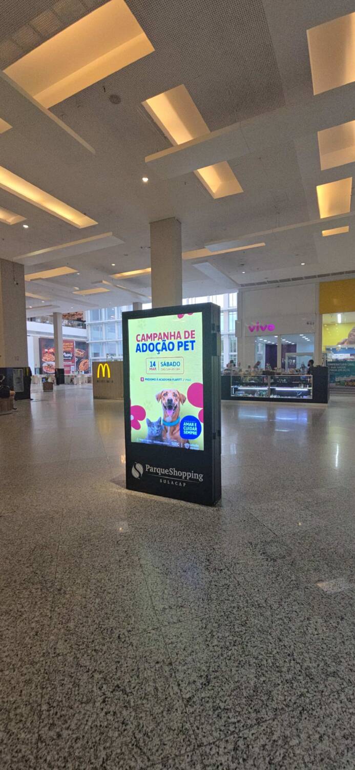 Locação fixa de painel de LED com contrato mensal. Totem De Led De 1x1.5m Shopping