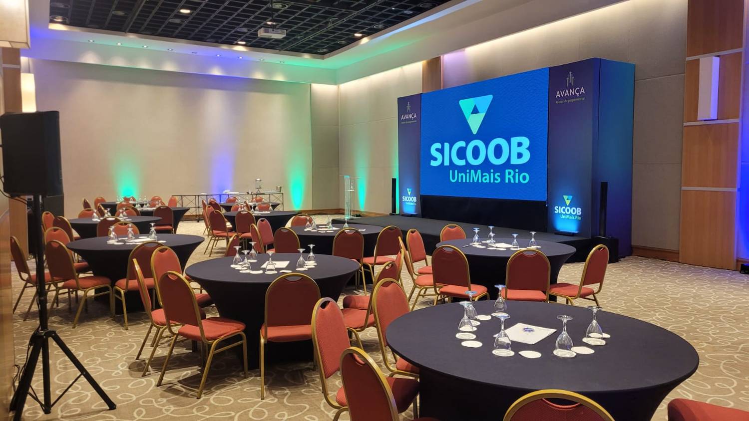Painel de led, áudio e iluminação para evento no Rio de Janeiro