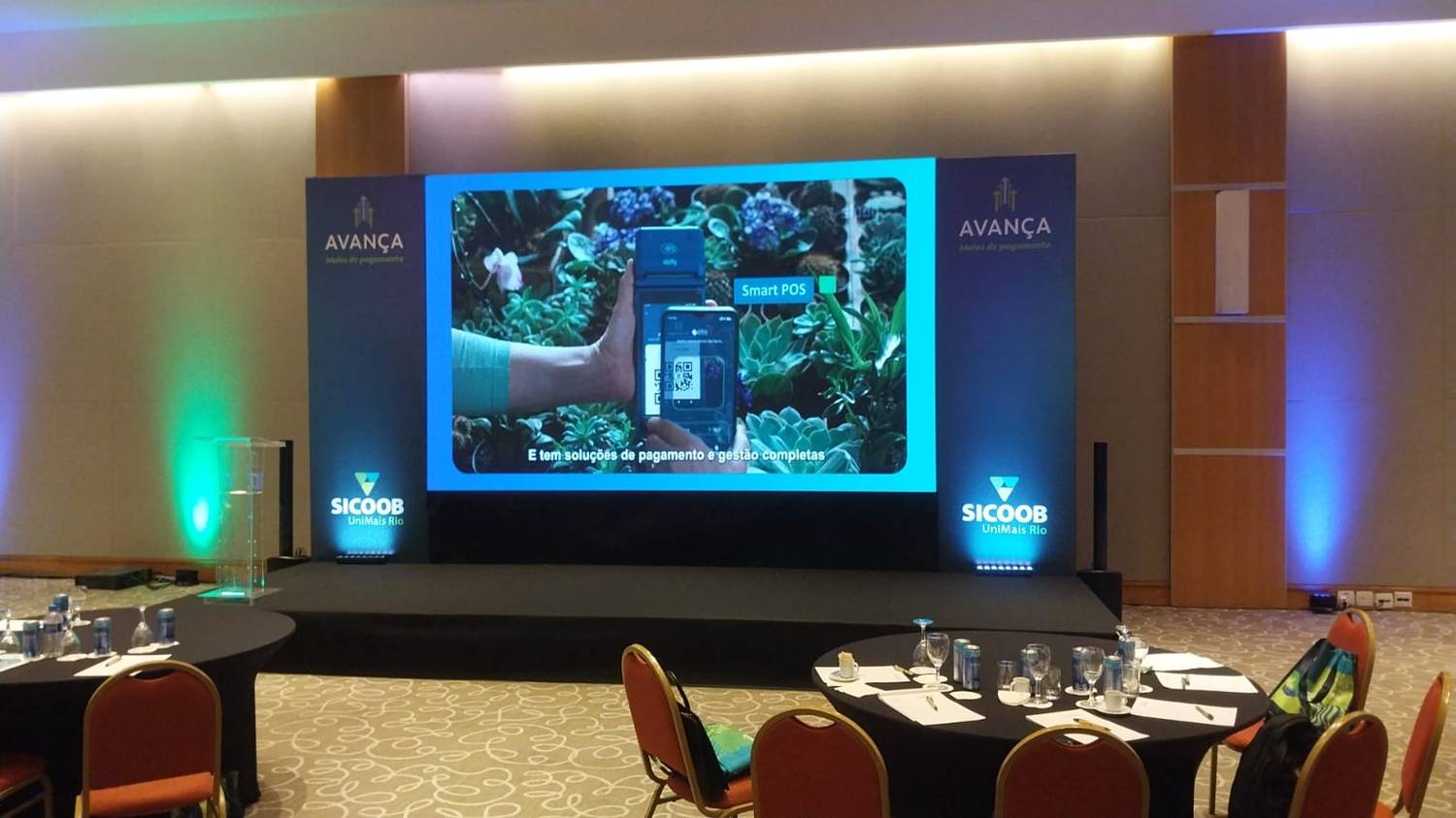 Painel de led, áudio e iluminação para evento no Rio de Janeiro