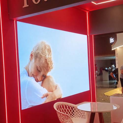 Painel De Led De 2.5x1.5m Para Estande Em Feira 